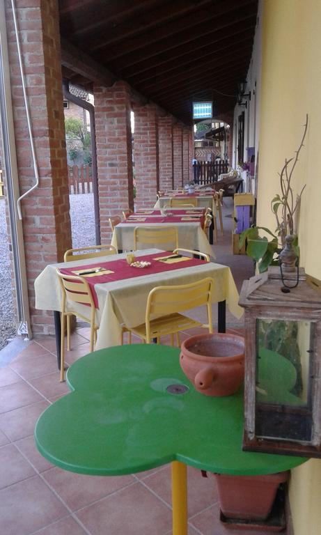 Agriturismo Il Vecchio Portico Francavilla Bisio Exteriör bild