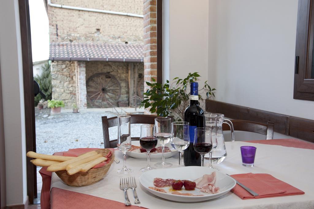Agriturismo Il Vecchio Portico Francavilla Bisio Exteriör bild